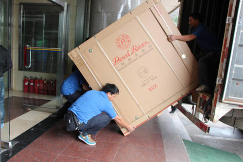 郁南钢琴贵重工艺品无忧运